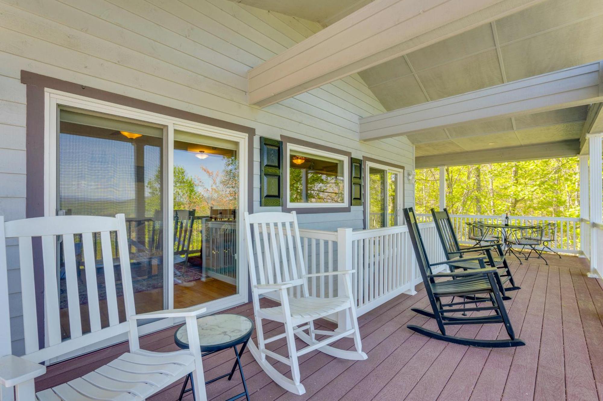Lake-View Condo With Covered Deck In Hiawassee! المظهر الخارجي الصورة